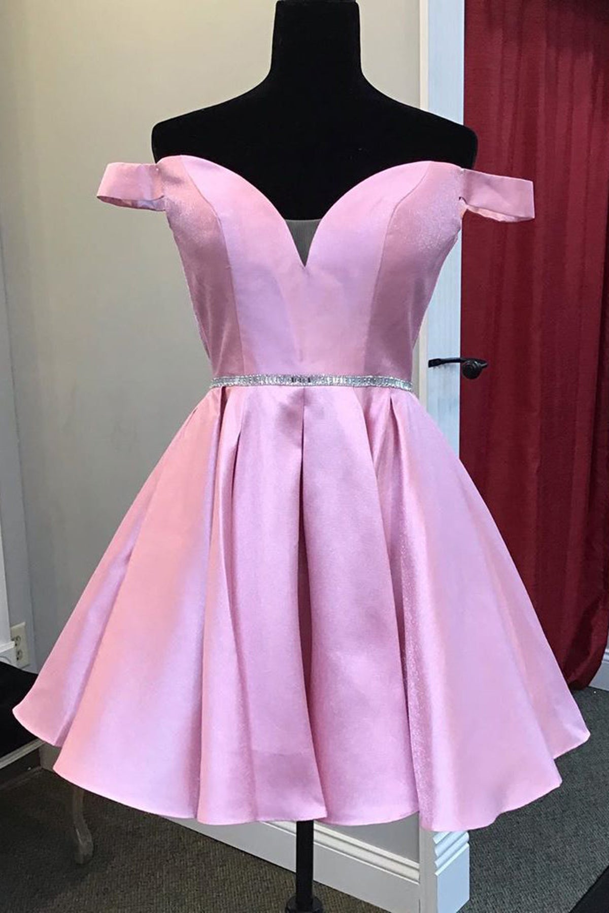 Cute Off Shoulder Pink Satin Short Prom Dresses, Off the Shoulder Pink Homecoming Dresses, Pink Formal Graduation Evening Dresses EP1904